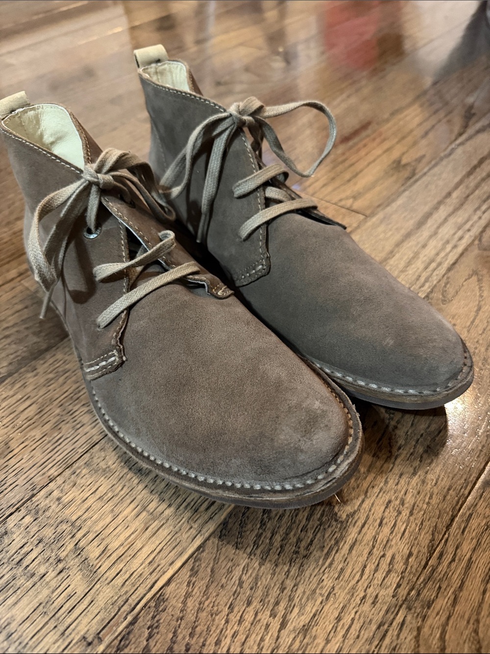 Bussola women's Suede Lace-Up Chukka Boots - Taupe EU 40